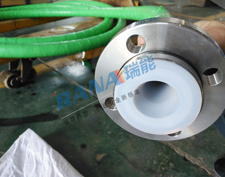 Three Core Advantages: High-performance PTFE Tank Hoses for Severe Chemical Conditions